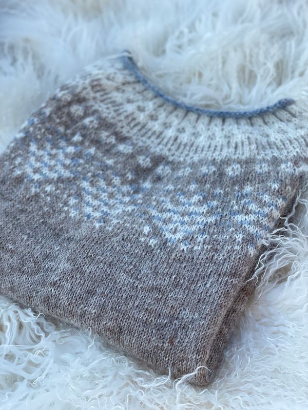 Rova sweater - brun garnpakke