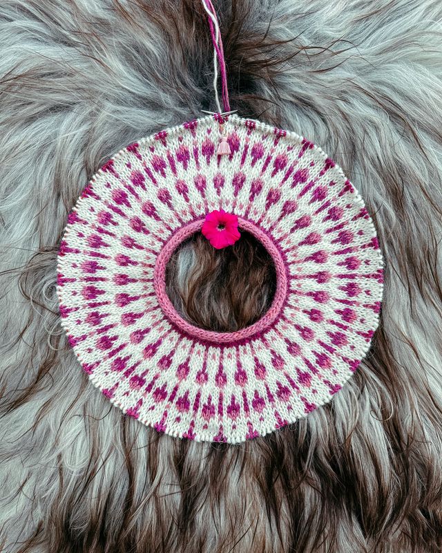 Bringebær Genser - garnpakke